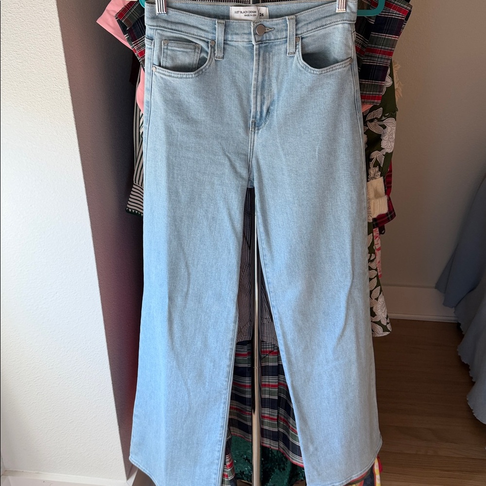 Light Wash High Waisted Jean